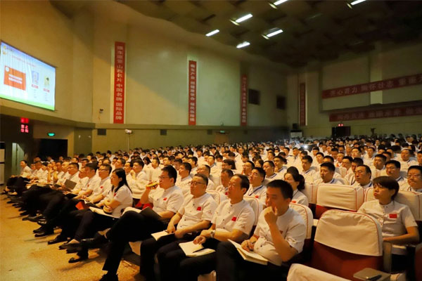 ����100���� ����������� ��Ӯ����