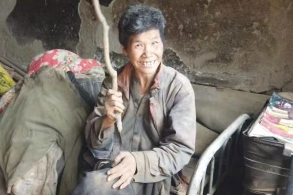 白跃花的母亲 白跃花的母亲