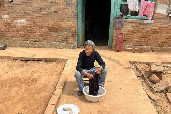 白跃花的奶奶 白跃花的奶奶