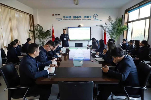 ��Ӯ����Ա������װ�ֽ���ѵ��