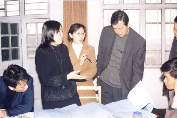 ��Ӯ������վ�����충��������־��