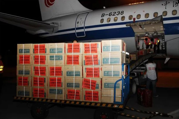 汶川地震“必赢亚洲赠药专机” 汶川地震“必赢亚洲赠药专机”