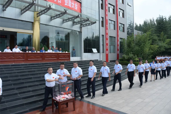 ��Ӯ����Ա�����ľ���